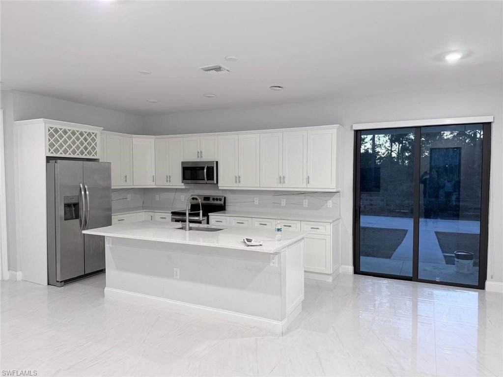 912 Ossie Ave - Photo 1