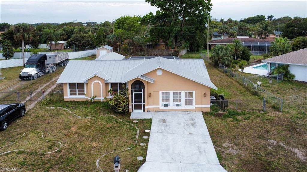 706 Arianne Ct - Photo 1