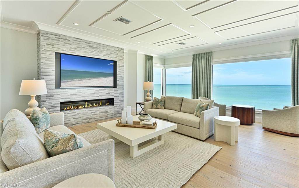 https://bt-photos.global.ssl.fastly.net/naples/orig_boomver_1_226012956-2.jpg