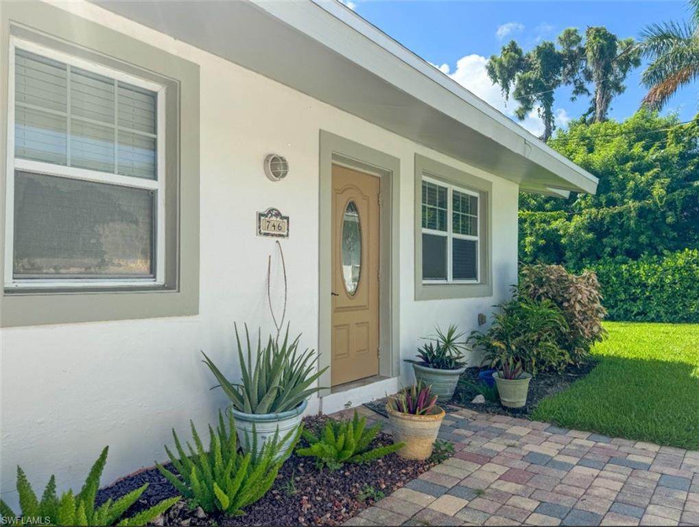 746 109th Ave - Photo 1