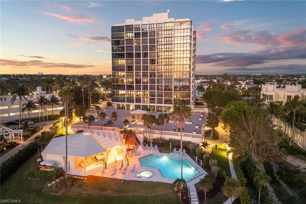 4031 Gulf Shore Blvd - Photo 1