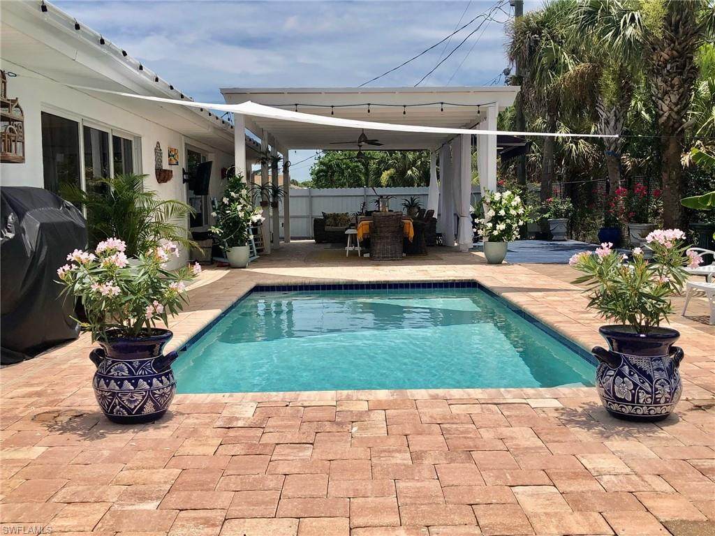 283 Cypress Way - Photo 1