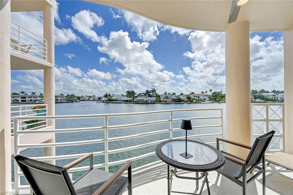 4530 Gulf Shore Blvd - Photo 1