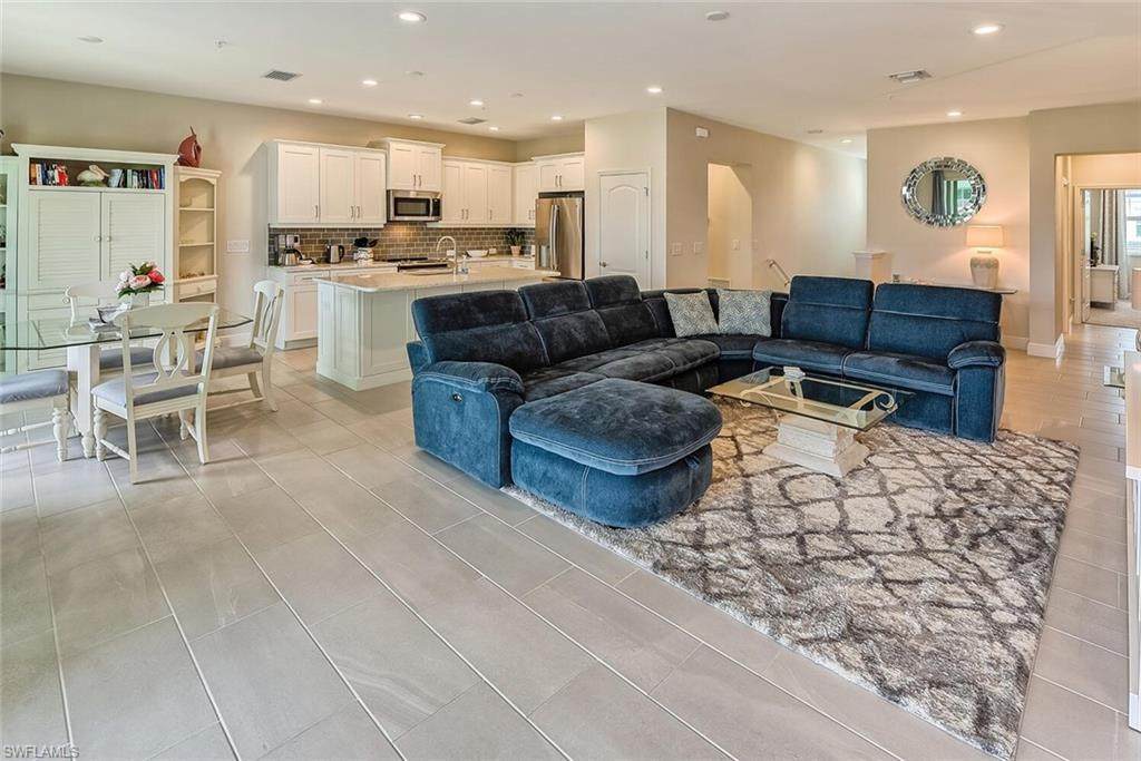 6954 Avalon Cir - Photo 1