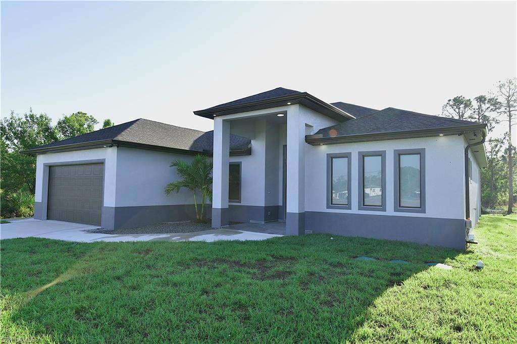 920 Edward Ave - Photo 1