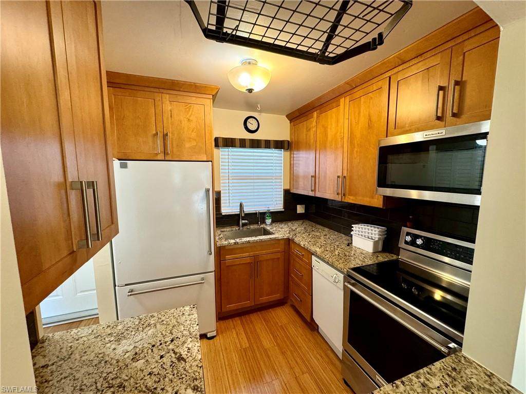 225 Turtle Lake Ct - Photo 1