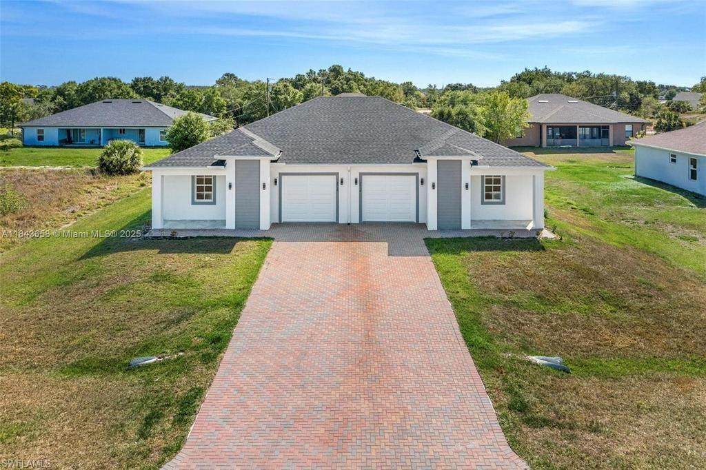 2516 Park Rd - Photo 1