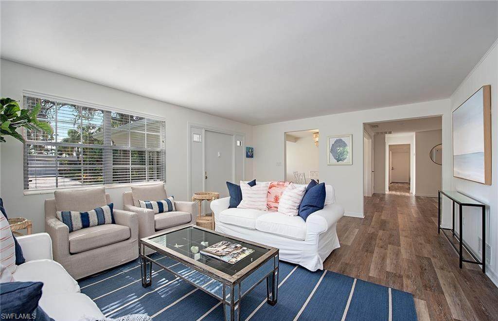 1281 Diana Ave - Photo 1