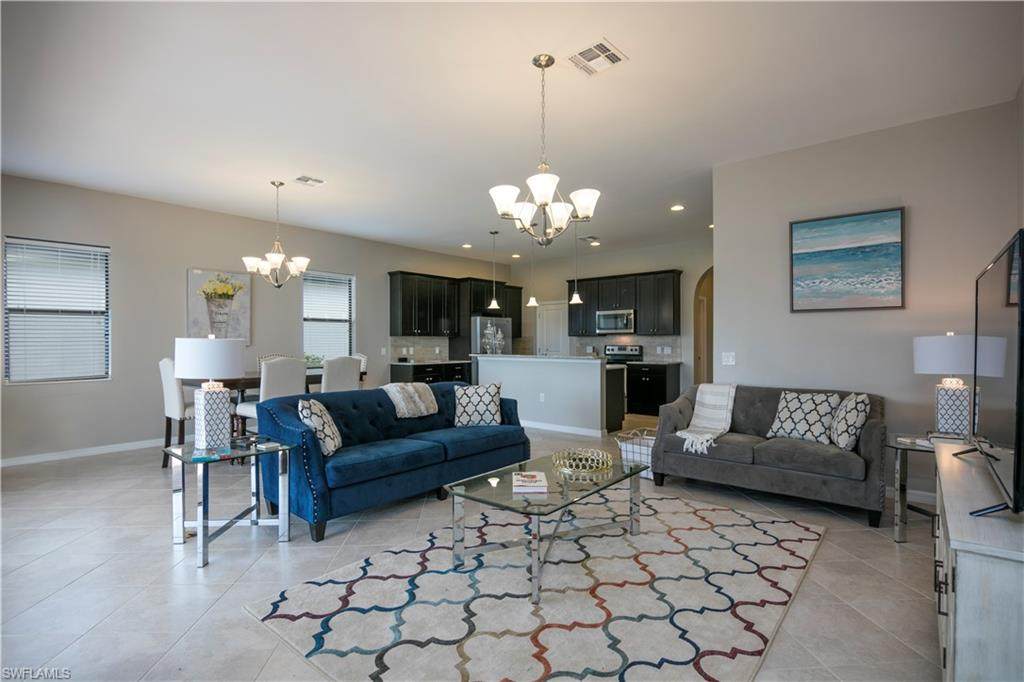1466 Artesia Dr - Photo 1