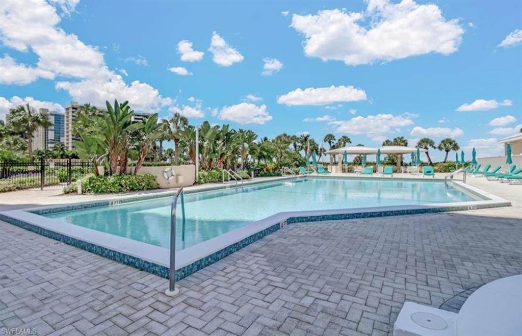4041 Gulf Shore Blvd - Photo 1
