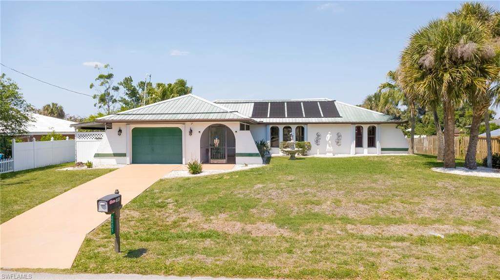 2401 Lakeview Dr - Photo 1