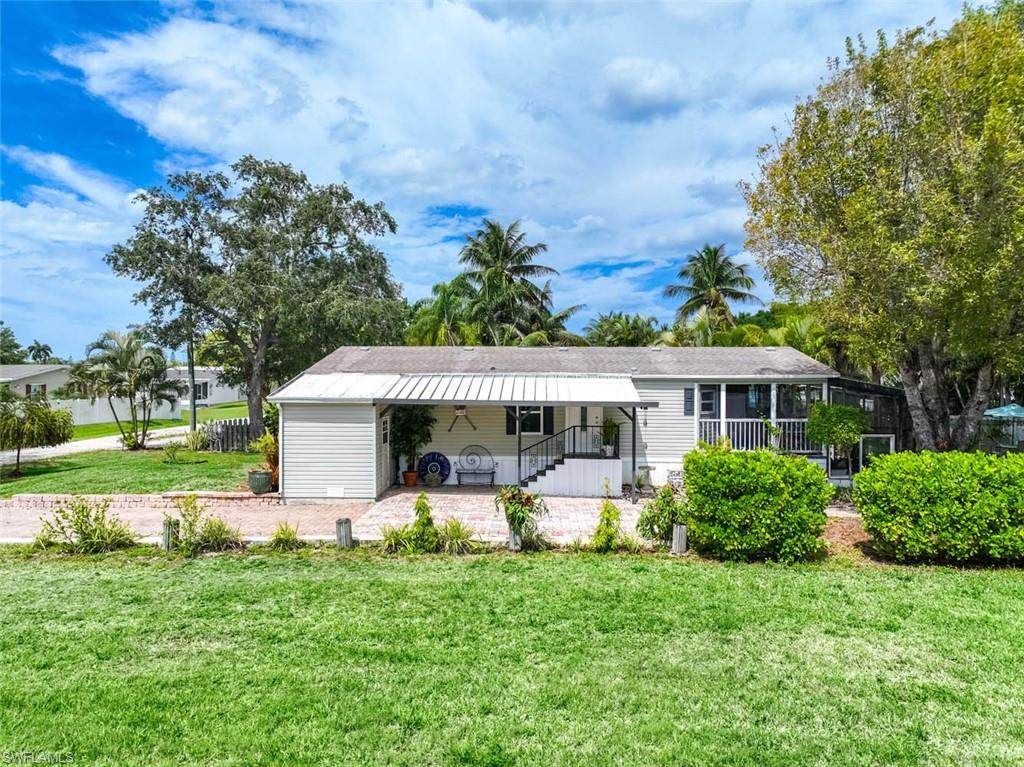 1229 Skyline Dr - Photo 1