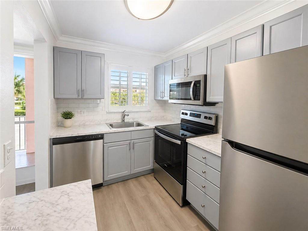 225 Turtle Lake Ct - Photo 1