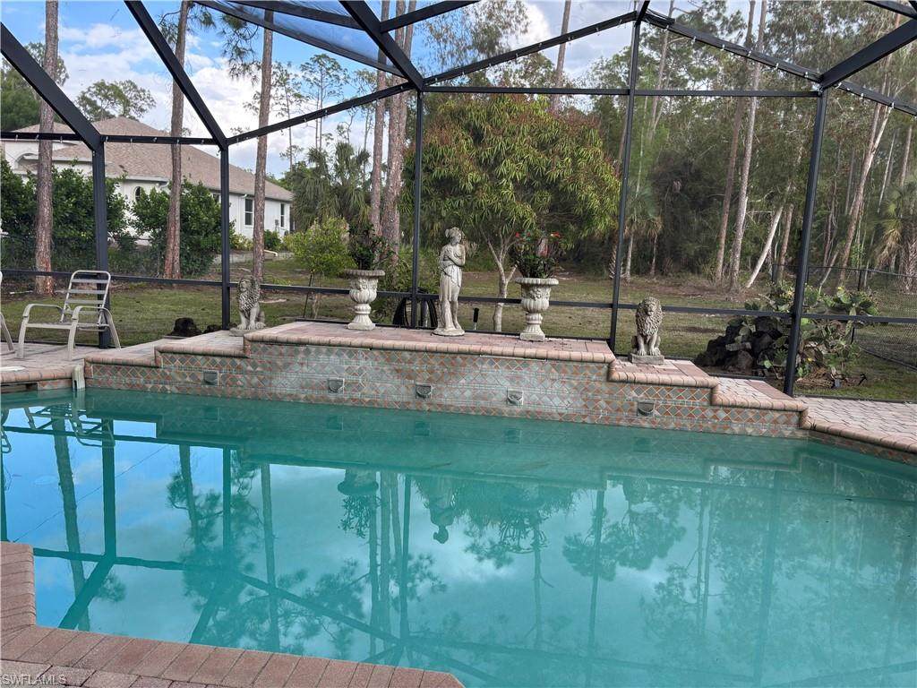 1156 Oakes Blvd - Photo 1
