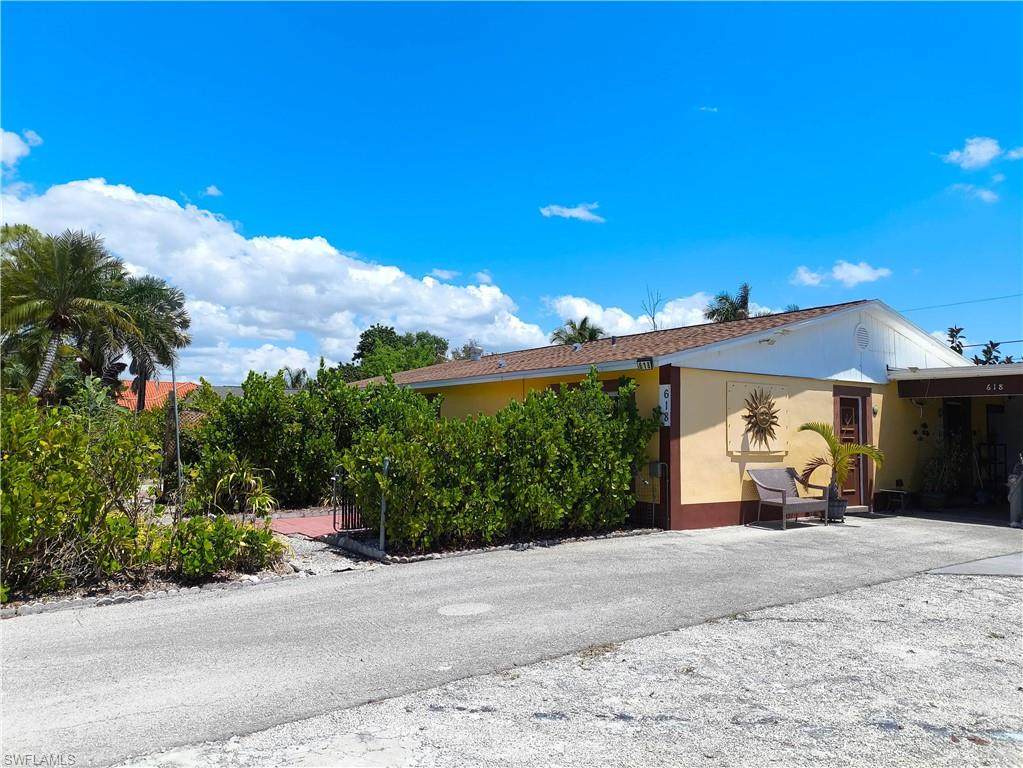 618 107th Ave - Photo 1