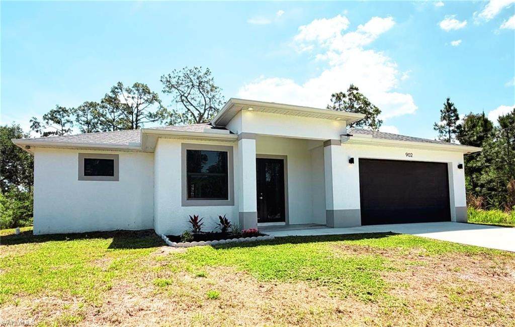 902 Magnolia Ave - Photo 1