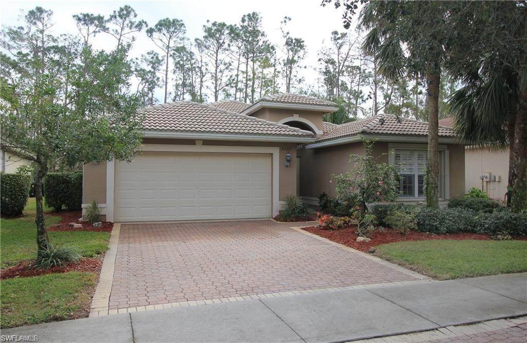 2322 Butterfly Palm Dr - Photo 1