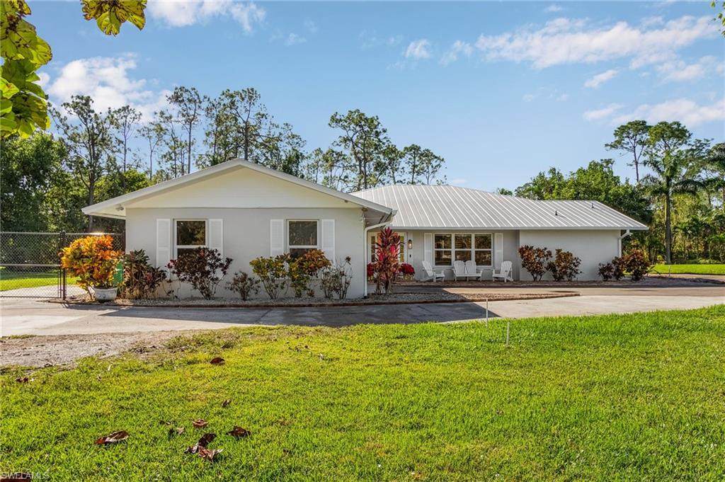 2950 Coach House Ln - Photo 1