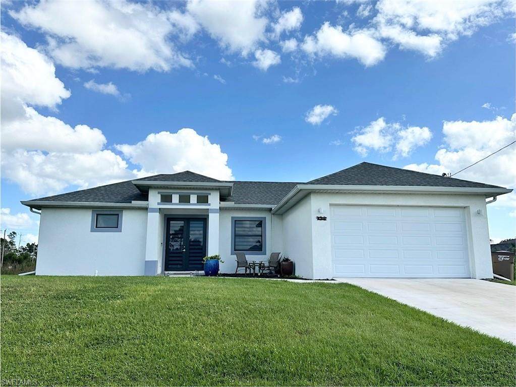 933 Oxford Ave - Photo 1