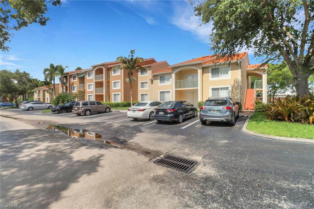 1210 Wildwood Lakes Blvd - Photo 1