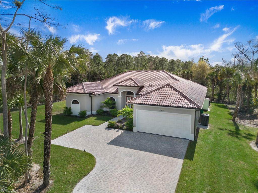 610 25th Ave - Photo 1