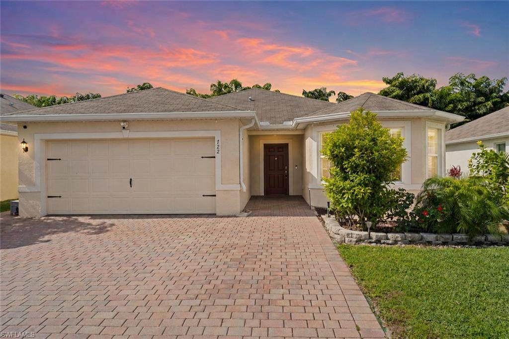 722 Hadley Pl - Photo 1