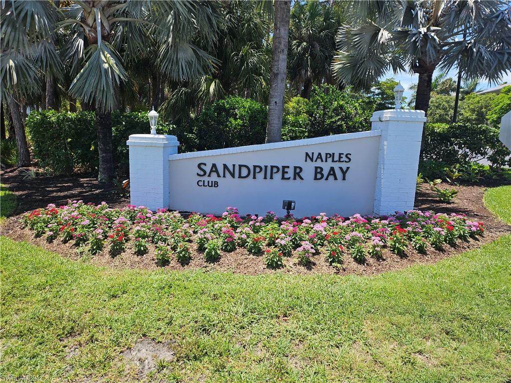 3001 Sandpiper Bay Cir - Photo 1