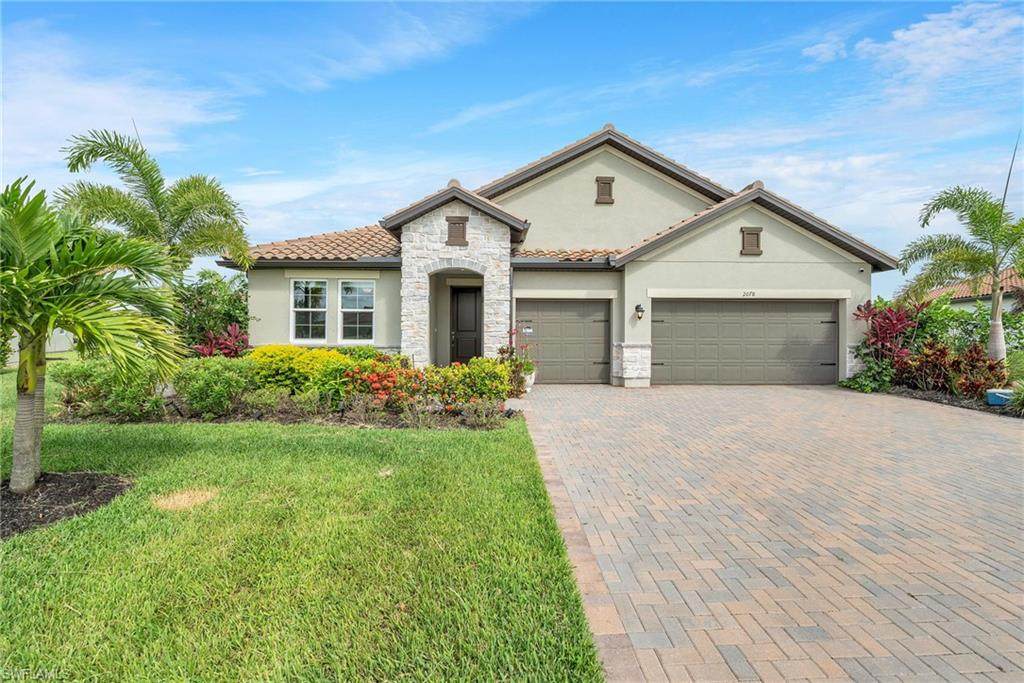 2078 Grove Dr - Photo 1
