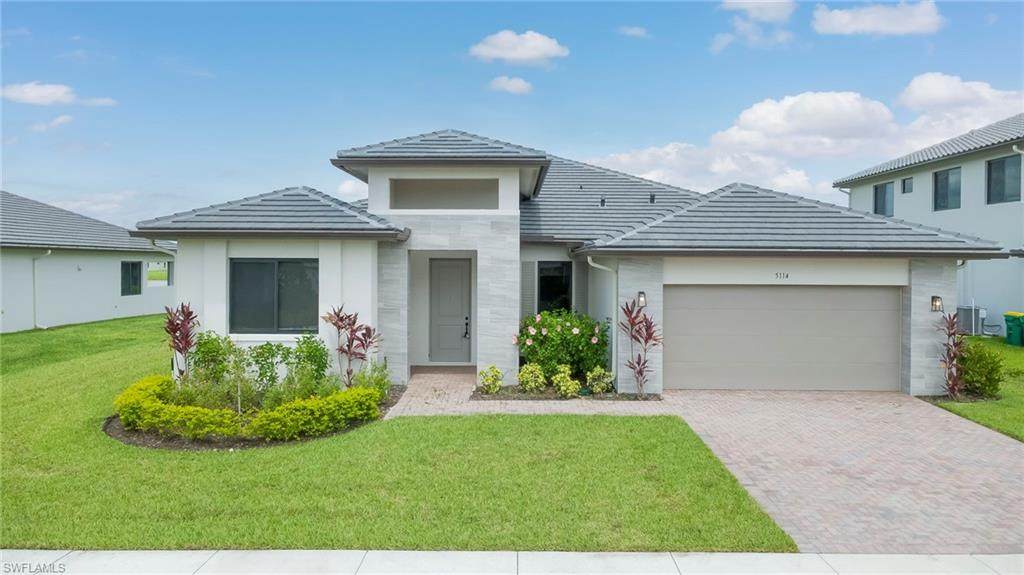 5114 Penella Ave - Photo 1