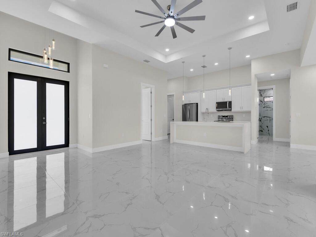 611 Lincoln Ave - Photo 1