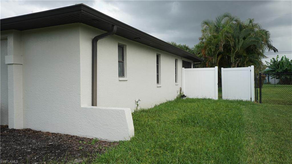 https://bt-photos.global.ssl.fastly.net/naples/orig_boomver_1_226022559-2.jpg