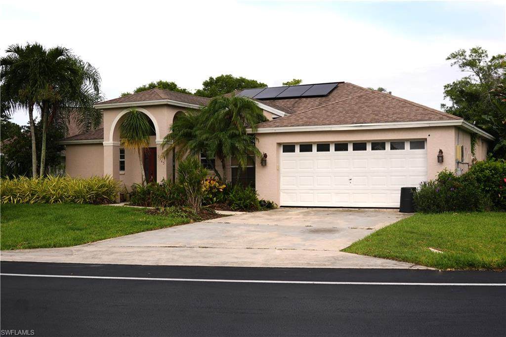1145 Moon Lake Dr - Photo 1