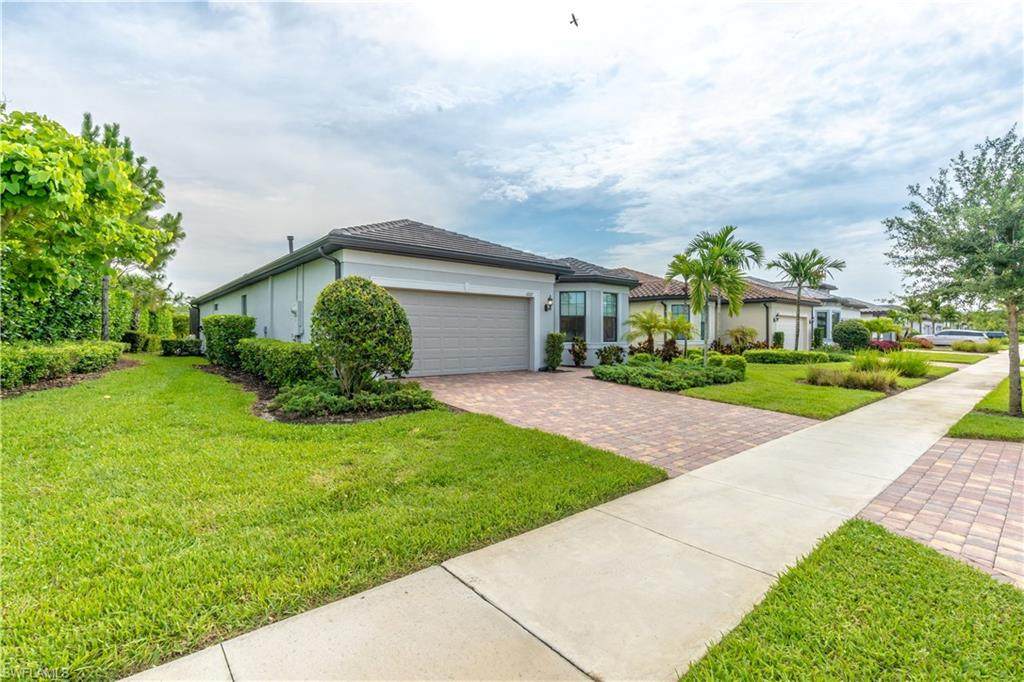 6727 Pennyroyal Dr - Photo 1