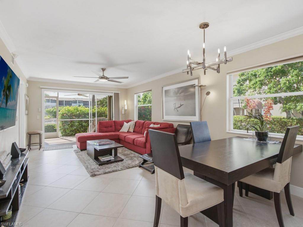 https://bt-photos.global.ssl.fastly.net/naples/orig_boomver_1_226022791-2.jpg
