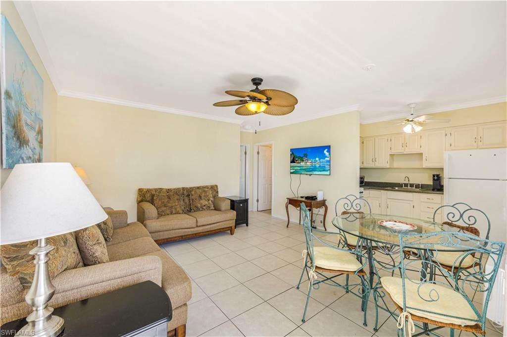 190 Collier Blvd - Photo 1