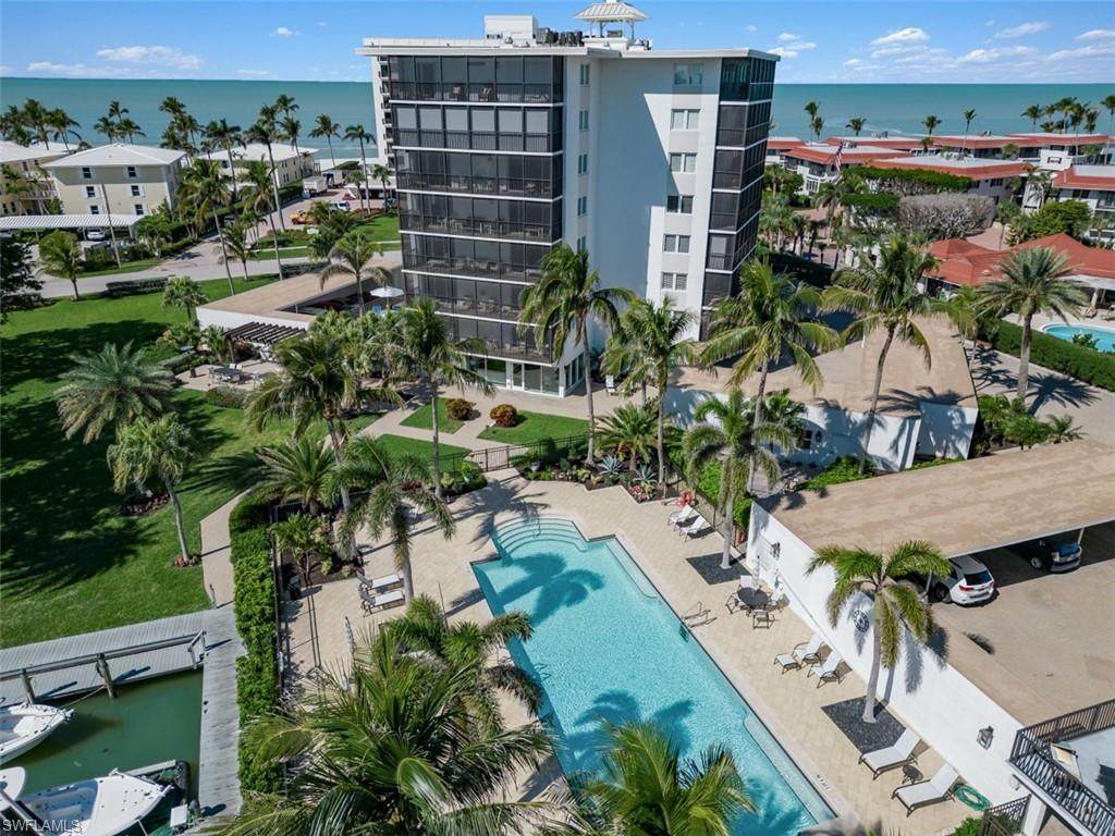 2170 Gulf Shore Blvd - Photo 1