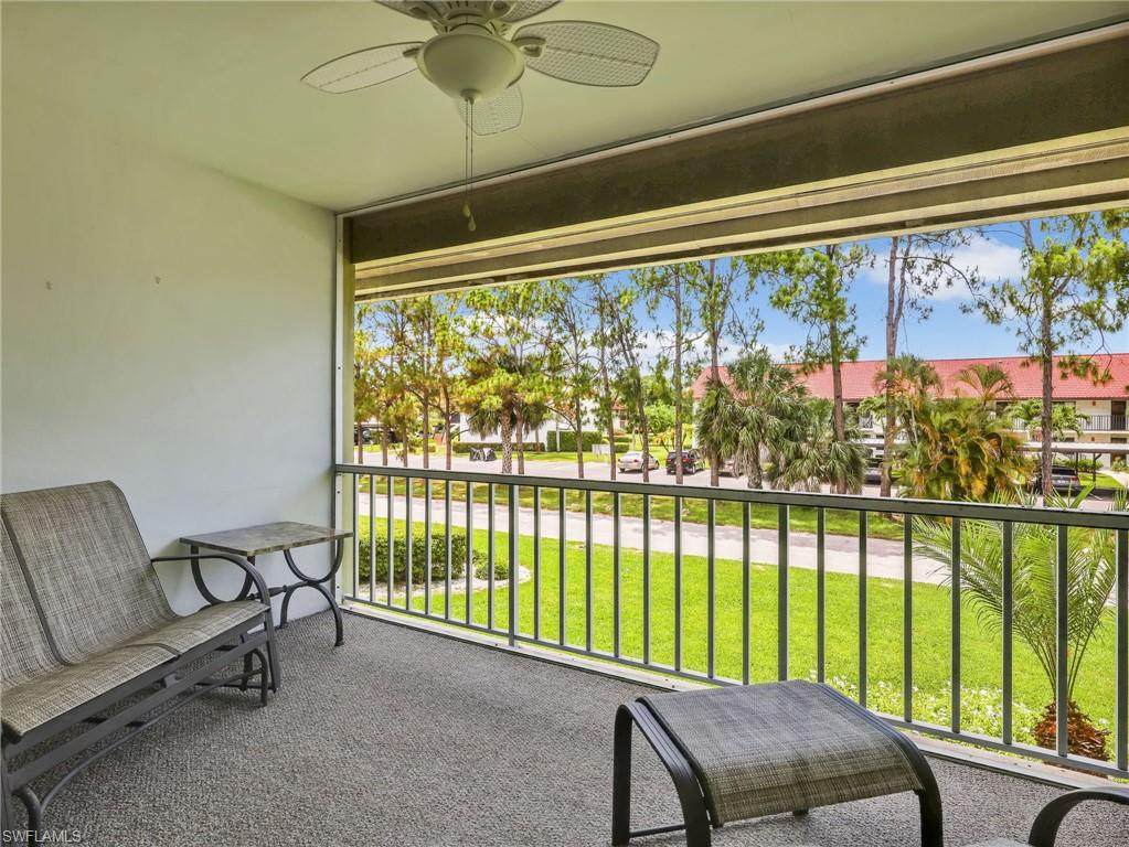 300 Valley Stream Dr - Photo 1
