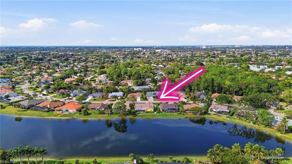 2274 Queens Way - Photo 1