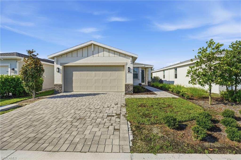 44197 Frontier Dr - Photo 1