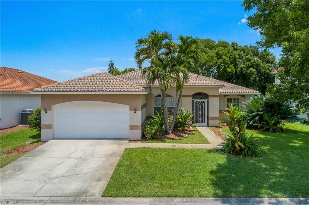11082 Lakeland Cir - Photo 1