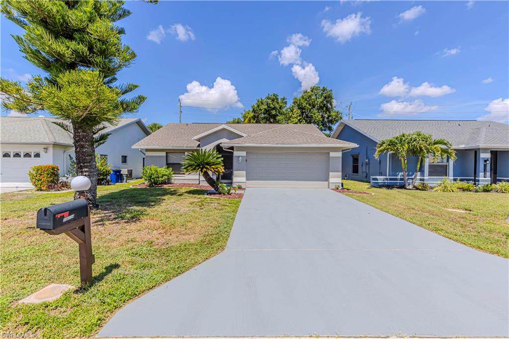 13114 Regent Cir - Photo 1
