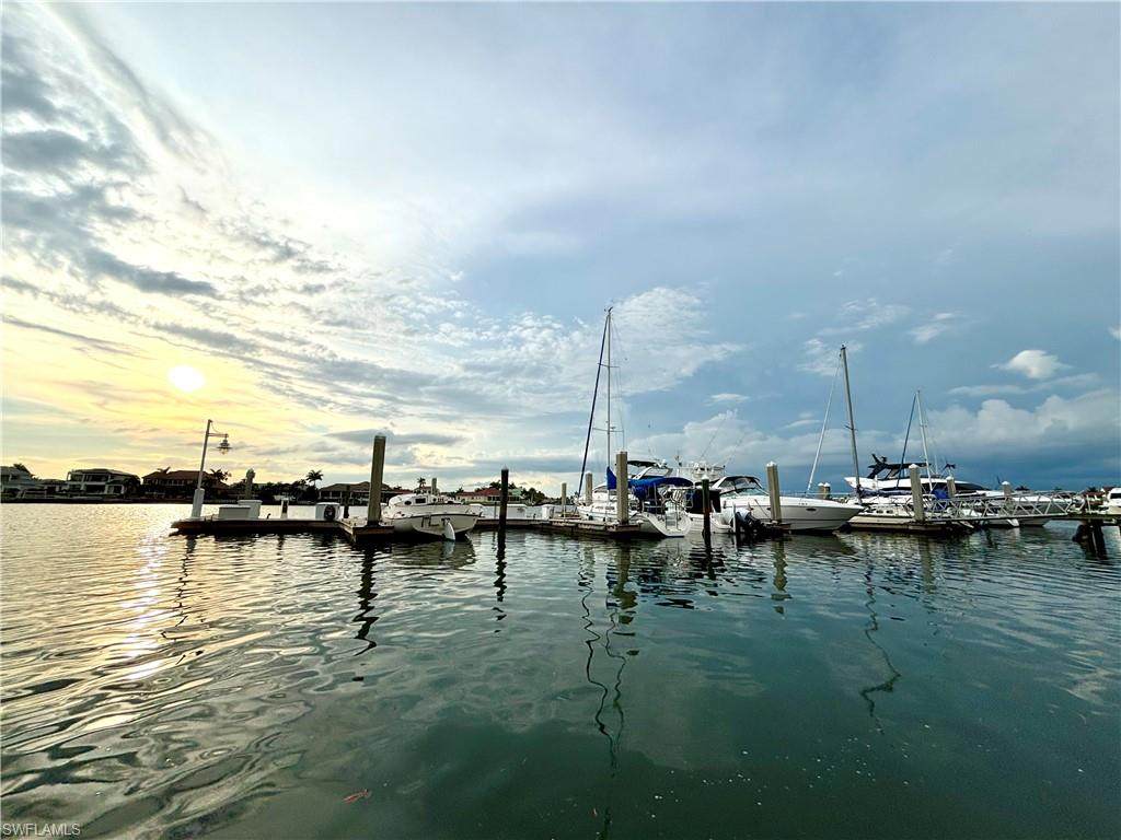 https://bt-photos.global.ssl.fastly.net/naples/orig_boomver_1_226025232-2.jpg