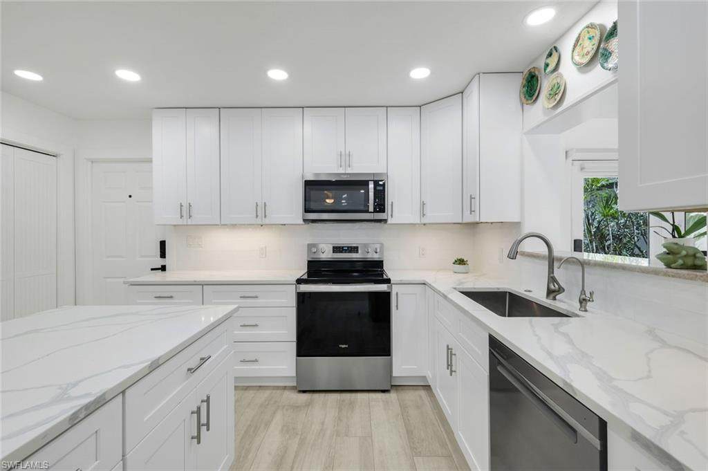 12286 Mcgregor Woods Cir - Photo 1