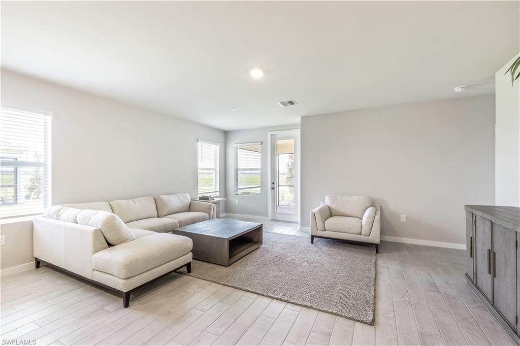 https://bt-photos.global.ssl.fastly.net/naples/orig_boomver_1_226026214-2.jpg