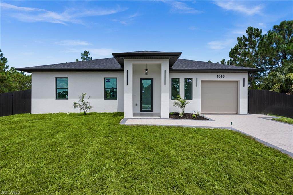 1039 Bassinger Ave - Photo 1