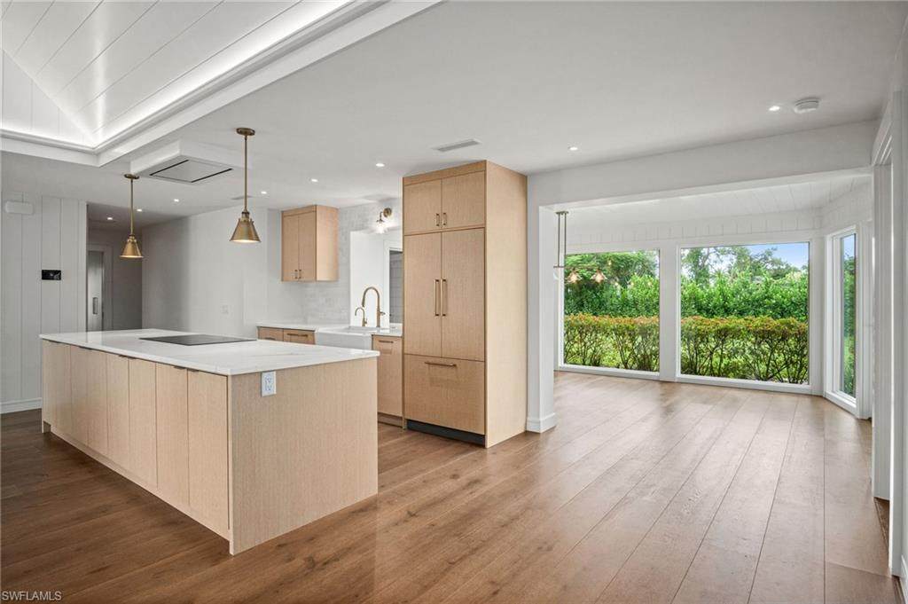 664 Pompano Dr - Photo 1