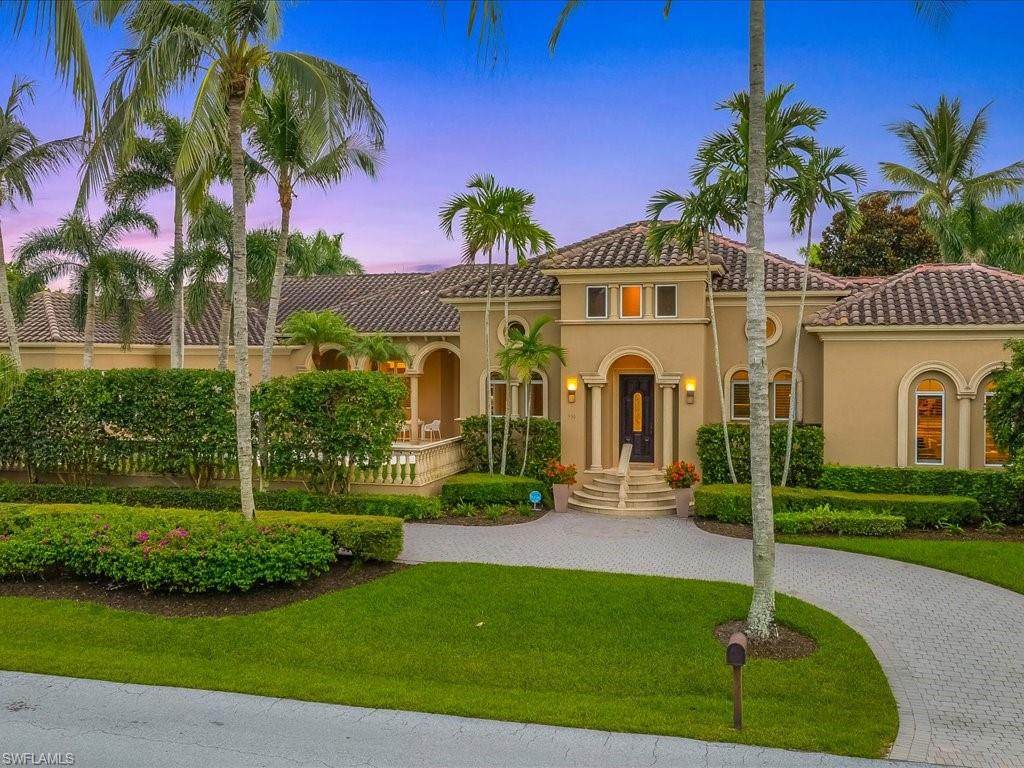 https://bt-photos.global.ssl.fastly.net/naples/orig_boomver_1_226026963-2.jpg