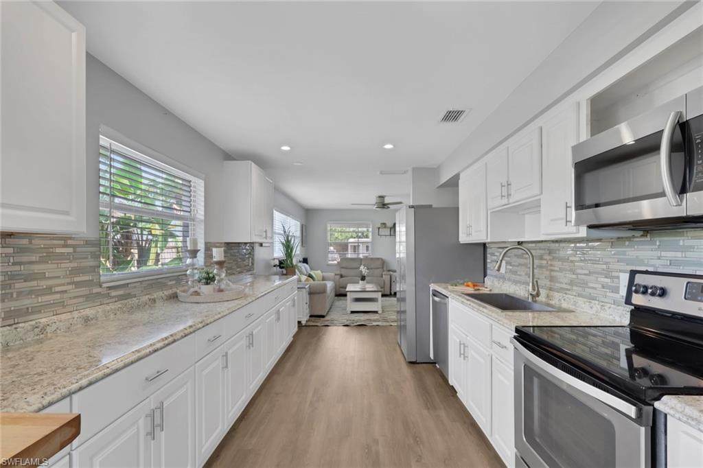 862 95th Ave - Photo 1