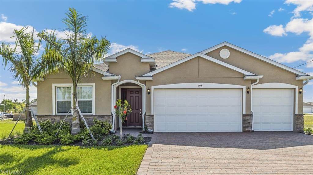 856 6TH Ave - Photo 1