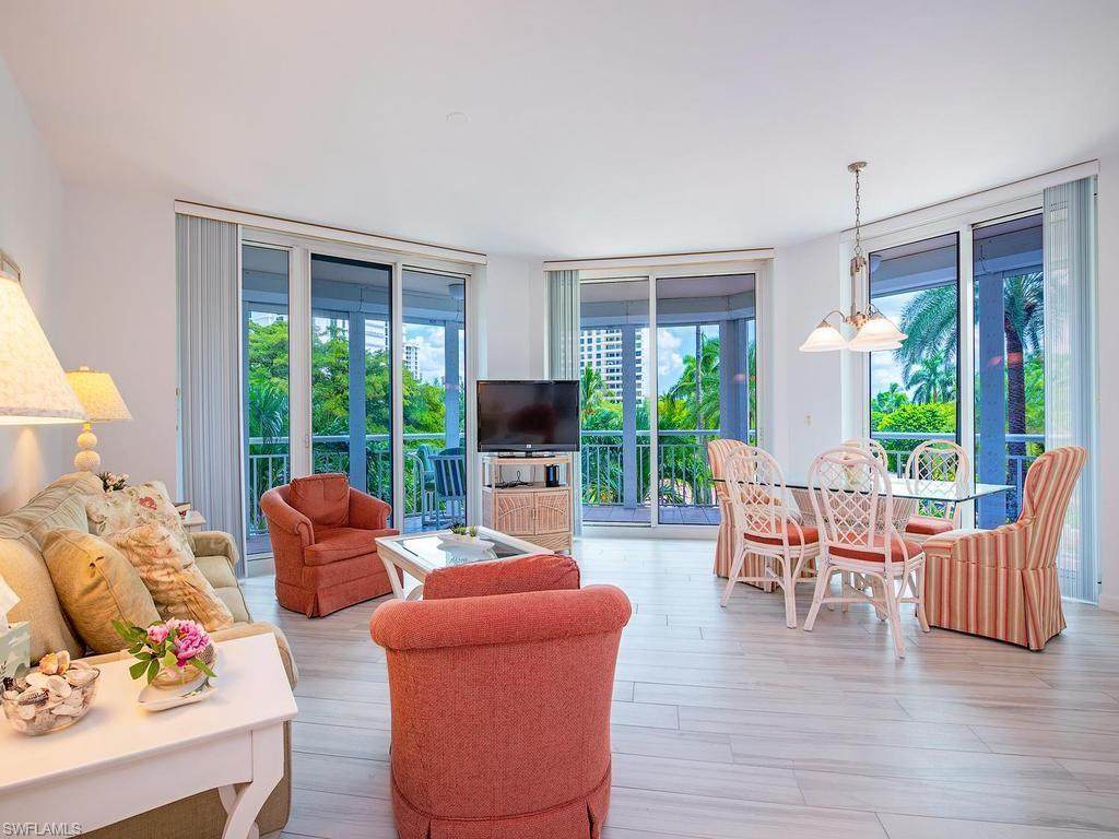 4255 Gulf Shore Blvd - Photo 1